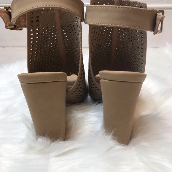 TAN peep toe Open back diamond cut out chunky heel - Picture 6 of 8